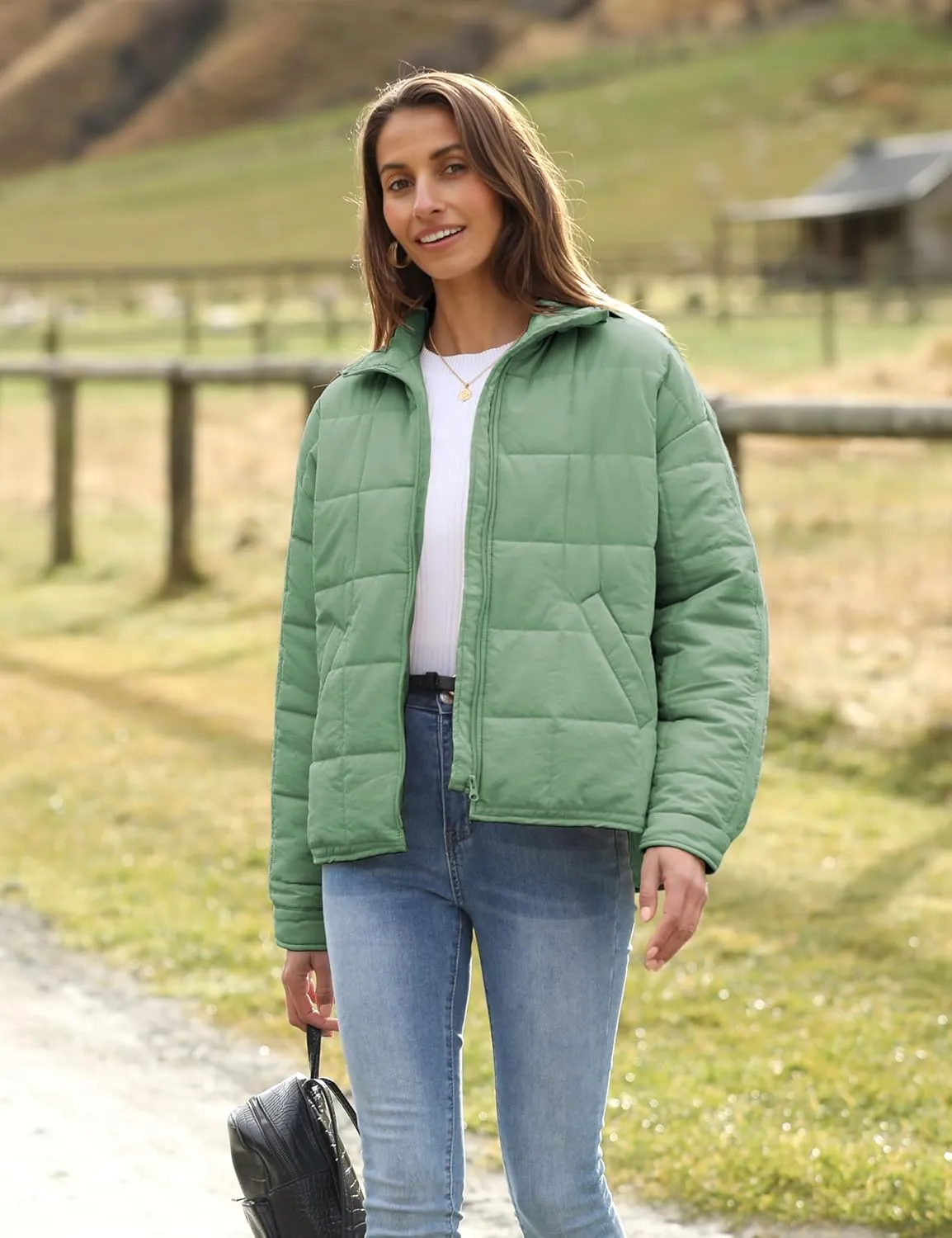 Huaqiao Womens Quilted Puffer Jackets Lightweight Zip up Short Winter Coat with Pockets